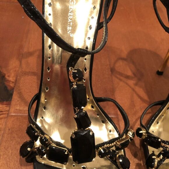 Black stone embroidered heels - Picture 3 of 9